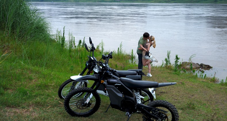 Caofen Sparks Romance: Electric Love