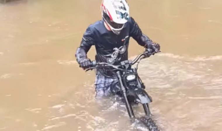 Waterproof Electric Motorcycles: Caofen F80