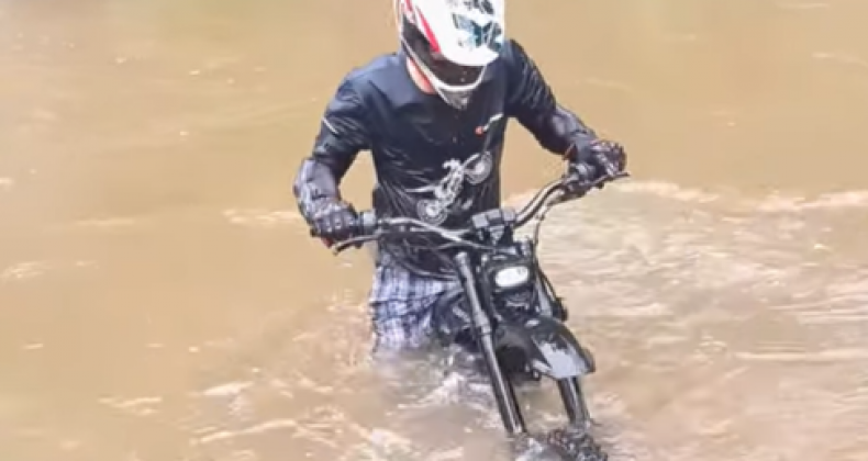 Waterproof Electric Motorcycles: Caofen F80