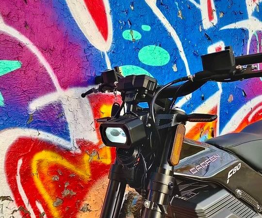 Learn the Caofen Electric Motorcycle: Easy Riding Guide